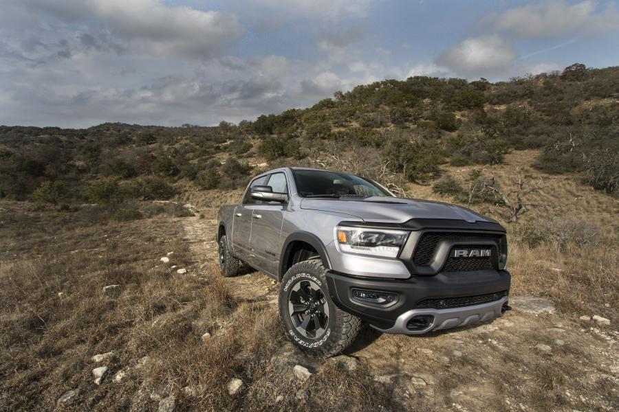  Dodge Ram 1500 Rebel Crew Cab (DT) 2018 года  (фото 14 из 48)